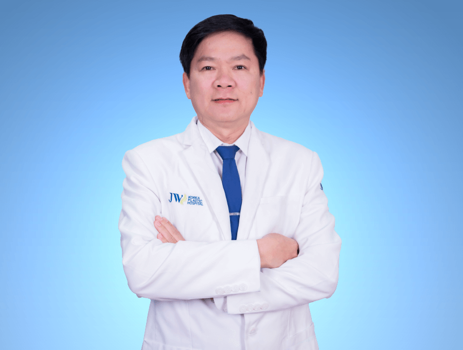 Bác sĩ Nguyễn Phan Tú Dung – tên tuổi được nhắc nhiều ở nhóm mũi khó và tái tạo gương mặt.